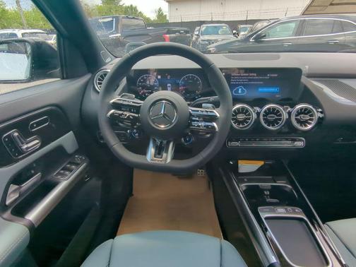 2025 Mercedes-Benz AMG GLA 35 Base