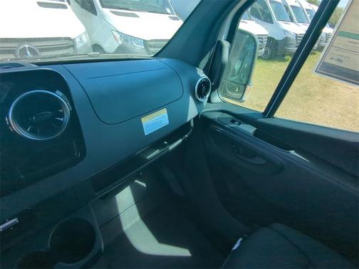 2025 Mercedes-Benz Sprinter 2500 170 WB High Roof Extended Cargo