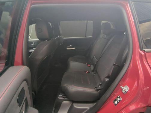2024 Mercedes-Benz EQB 300 Base 4MATIC