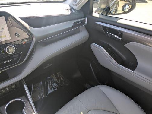 2024 Toyota Highlander Limited