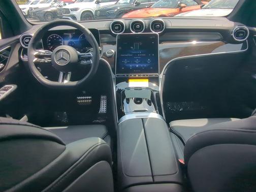 2025 Mercedes-Benz GLC 350e Base 4MATIC