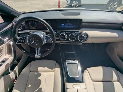 2025 Mercedes-Benz CLA 250 Base 4MATIC