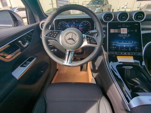 2025 Mercedes-Benz GLC 300 Base 4MATIC