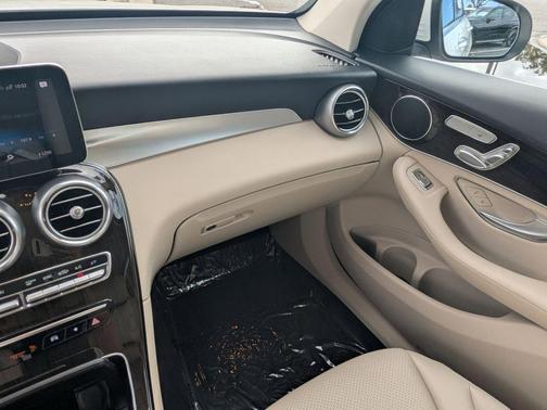 2022 Mercedes-Benz GLC 300 Base