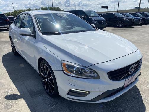 Ice White 2017 Volvo S60 T5 Dynamic