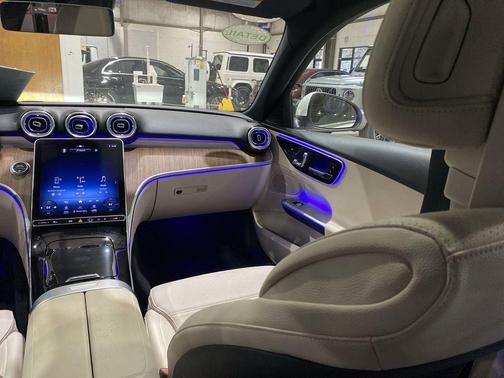 2018 Mercedes-Benz GLC 300 Base