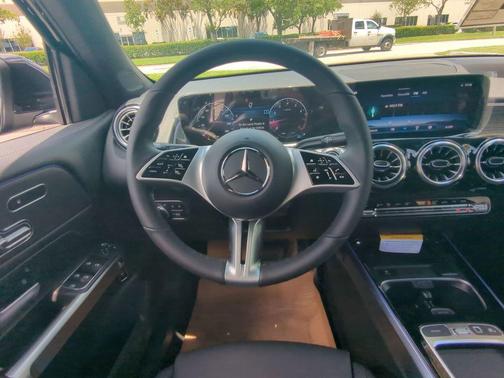 2025 Mercedes-Benz GLB 250 Base