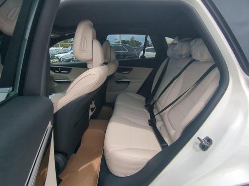 2026 Mercedes-Benz GLC 300 Base