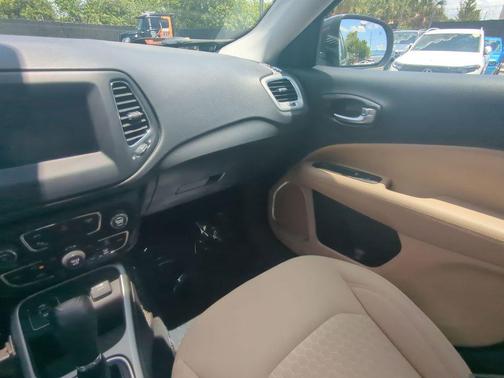 2020 Jeep Compass Sport