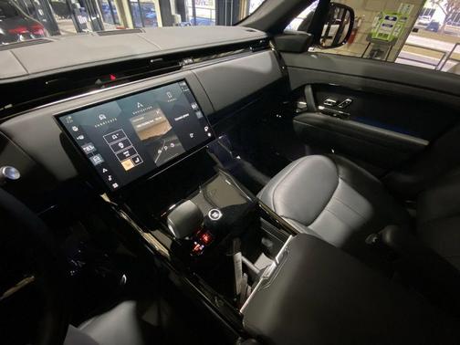 2025 Land Rover Range Rover Sport P530 Autobiography