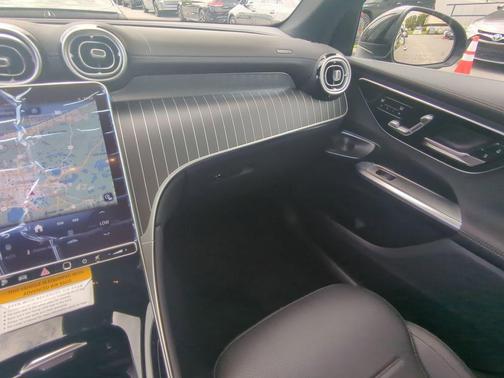 2025 Mercedes-Benz GLC 350e Base 4MATIC