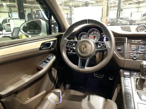 2016 Porsche Macan S