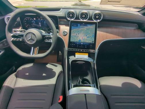 2025 Mercedes-Benz GLC 350e Base 4MATIC