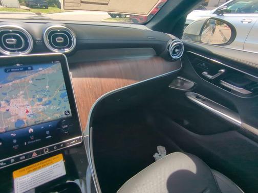 2025 Mercedes-Benz GLC 350e Base 4MATIC