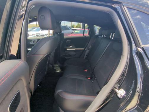 2025 Mercedes-Benz GLA 250 Base