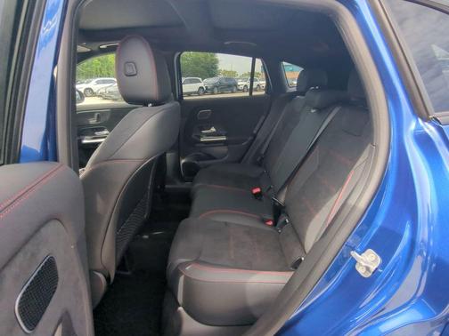 2025 Mercedes-Benz GLA 250 Base 4MATIC