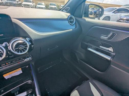 2025 Mercedes-Benz GLA 250 Base 4MATIC