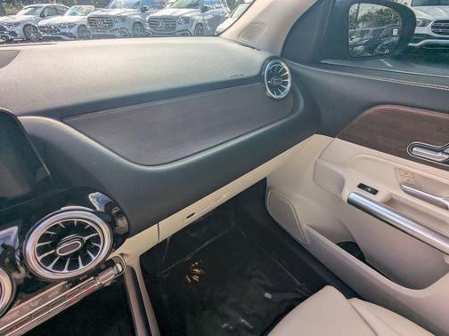 2023 Mercedes-Benz GLA 250 Base