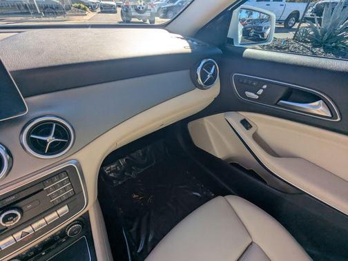 2020 Mercedes-Benz GLA 250 Base