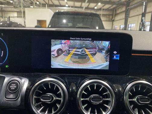 2023 Mercedes-Benz GLB 250 Base