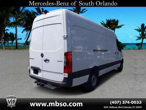 Gray White 2022 Mercedes-Benz Sprinter 2500 170 WB