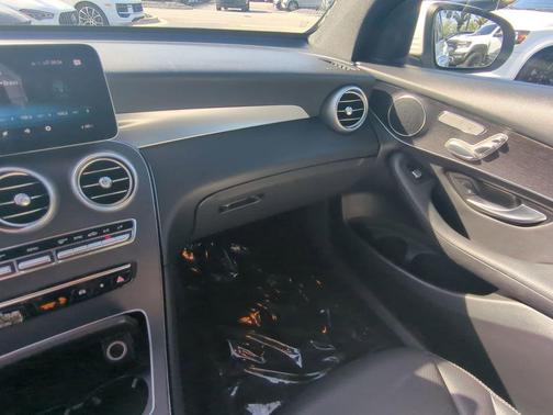2021 Mercedes-Benz GLC 300 Base 4MATIC
