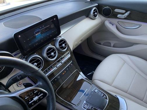 2021 Mercedes-Benz GLC 300 Base