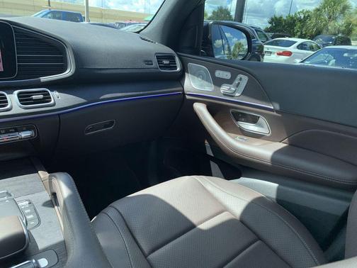 2022 Mercedes-Benz GLS 450 4MATIC