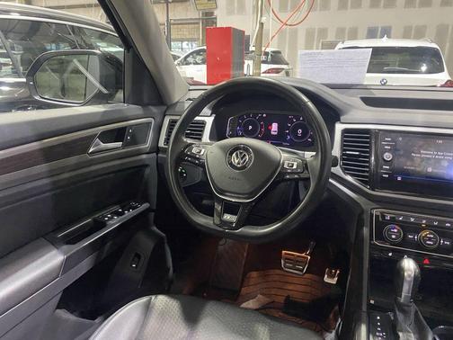 Deep Black Pearl Effect 2019 Volkswagen Atlas 3.6 V6 SEL R-Line