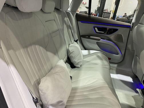 Obsidian Black Metallic 2022 Mercedes-Benz EQS 450+ Base