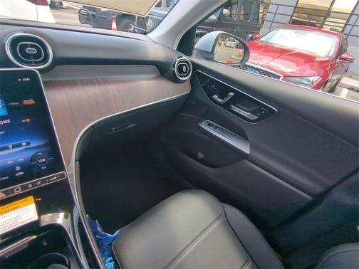 2025 Mercedes-Benz GLC 350e Base 4MATIC