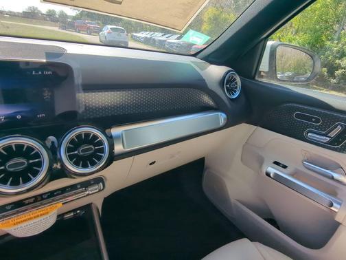2024 Mercedes-Benz EQB 300 Base 4MATIC