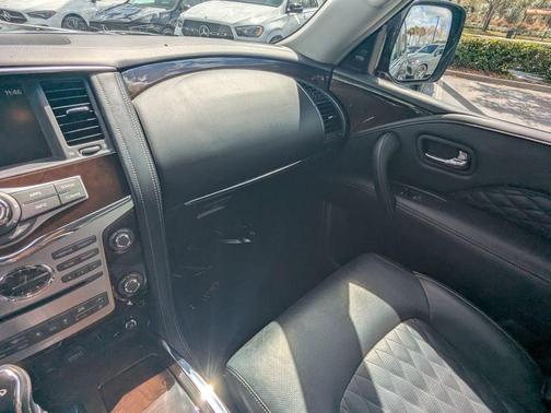 2018 INFINITI QX80 Base