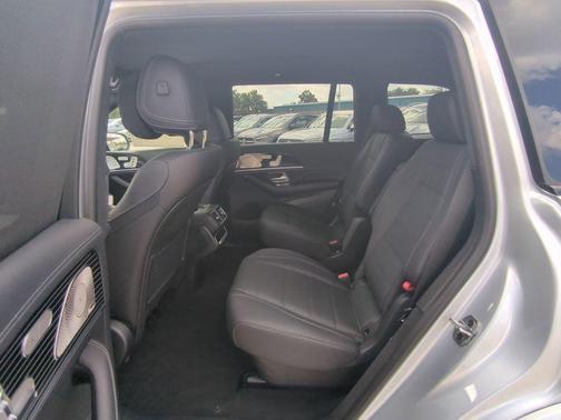 2025 Mercedes-Benz GLS 580 Base 4MATIC