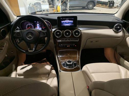 2018 Mercedes-Benz GLC 300 Base