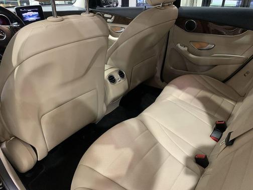 2018 Mercedes-Benz GLC 300 Base