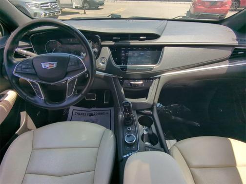 2020 Cadillac XT5 Sport