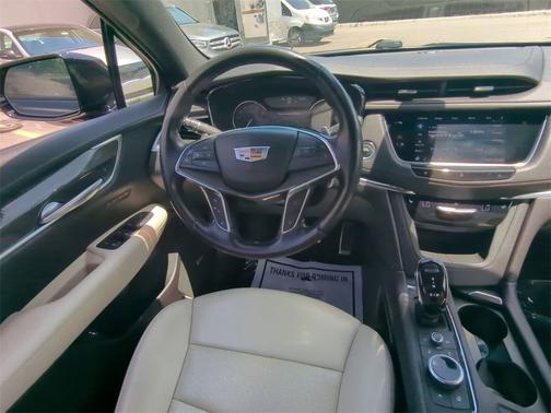 2020 Cadillac XT5 Sport