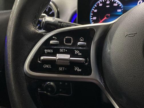 2021 Mercedes-Benz GLB 250 Base