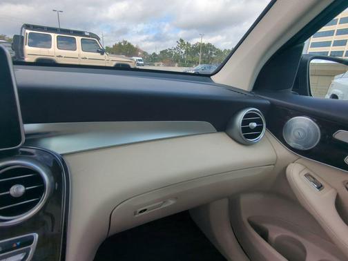 2018 Mercedes-Benz GLC 350e Base 4MATIC