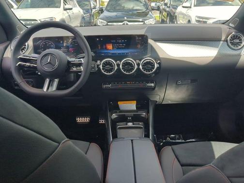 2025 Mercedes-Benz GLA 250 Base 4MATIC