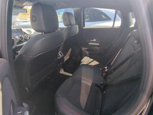 2025 Mercedes-Benz GLA 250 Base