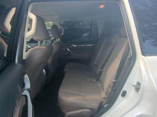 2023 Lexus GX 460 Luxury