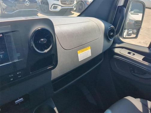 2024 Mercedes-Benz Sprinter 2500 170 WB