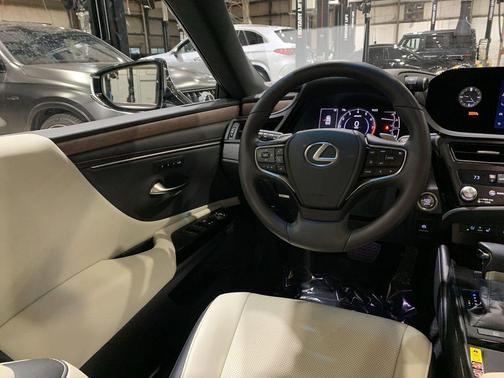 2024 Lexus ES 350 350
