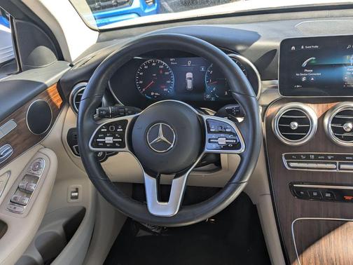 2022 Mercedes-Benz GLC 300 Base 4MATIC