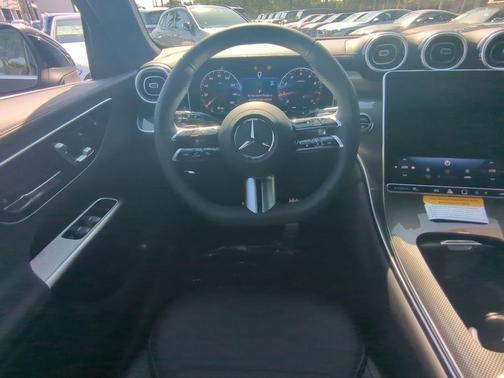 2025 Mercedes-Benz GLC 300 Base 4MATIC