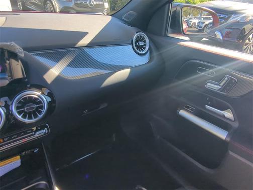 2025 Mercedes-Benz GLA 250 Base
