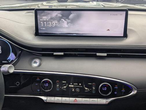 2025 Genesis GV70 2.5T