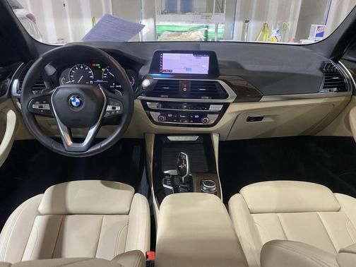 Mineral White Metallic 2020 BMW X3 sDrive30i